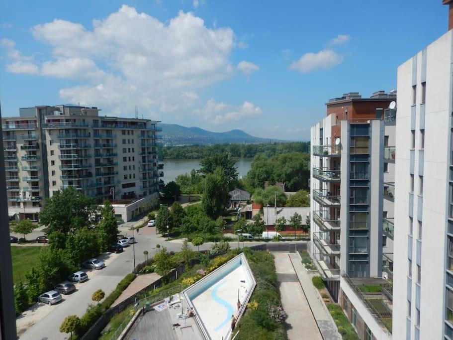 Imadnivalo Medences Hotellakas Szaunaval. Budapest Exterior foto